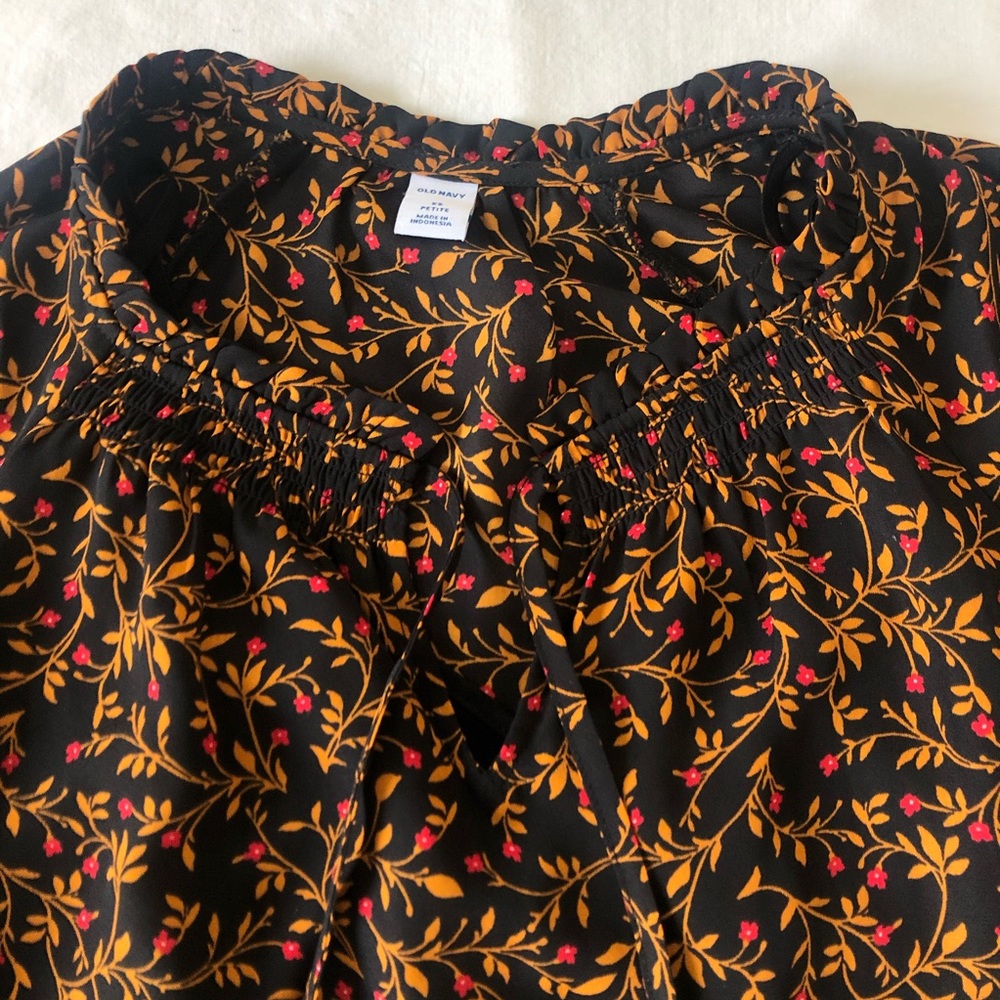 petite women’s dress - Picture 4 of 6